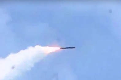 Tên lửa tấn công mặt đất P-800 Oniks nguy hiểm nhất thế giới