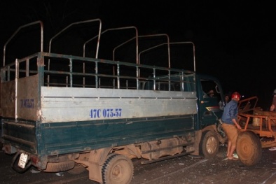 Tai nạn giao thông ngày 1/12: Xe công nông gãy đôi, container kéo lê 3 người