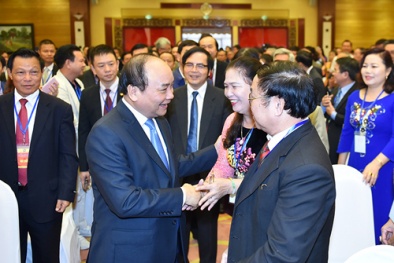 Thủ tướng: Xóa ngay ‘quan hệ thân hữu, ưu đãi ngầm’ trong kinh doanh