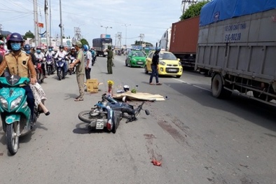 Tai nạn giao thông ngày 4/12: Xe khách va xe máy, 3 người thương vong