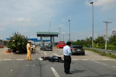 Tai nạn giao thông ngày 9/12: Đâm vào đuôi xe container, 4 học sinh thương vong