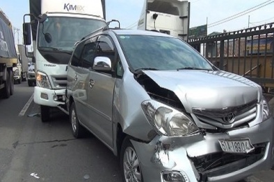 Tai nạn giao thông ngày 10/12: Đi dự tiệc thôi nôi, 6 người gặp tai nạn