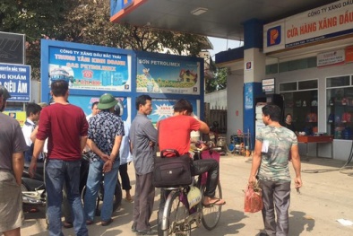Đình chỉ công tác 2 nhân viên cửa hàng xăng dầu ở Thái Nguyên đánh khách