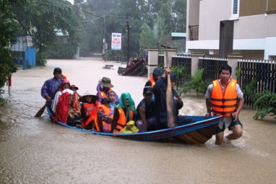 Lũ lụt miền Trung: 13 người chết và mất tích do mưa lũ ở Bình Định