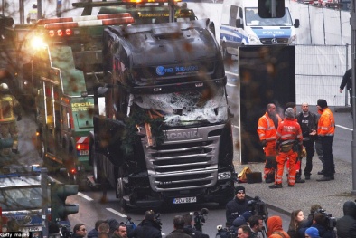 Vụ đâm xe tải ở Đức: Người dân Berlin được kêu gọi nên ‘ở trong nhà'