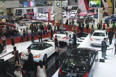 1 ngày, đại gia ô tô thu lãi 20,6 tỷ đồng nhờ bán xe cho nhà giàu Việt