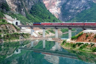 Trung Quốc khai trương tuyến đường sắt từ Chiết Giang đến Barking của Anh