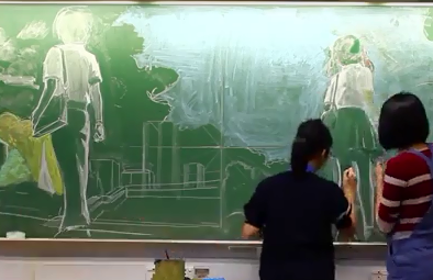 Bức họa tuyệt đẹp bằng phấn của 3 nữ sinh gây 'bão' mạng