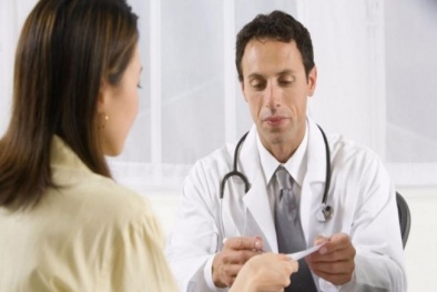 Khi bị dị ứng mỹ phẩm, người dùng phải làm sao?