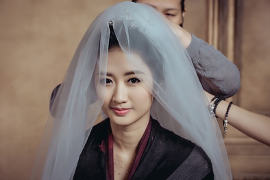 Chiêm ngưỡng hậu trường chụp ảnh cưới lãng mạn của hoa hậu Thu Ngân