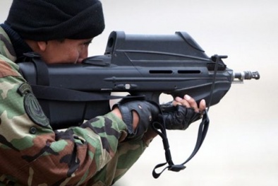 Súng trường FN F-2000:  Vũ khí ‘quái vật’ hầm hố nhất của Bỉ