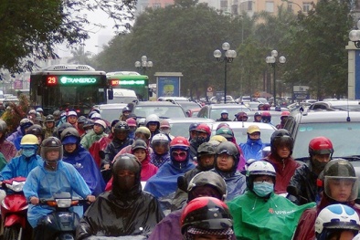 Hà Nội mạnh tay chi 300.000 USD cho ai tìm ra giải pháp chống tắc đường