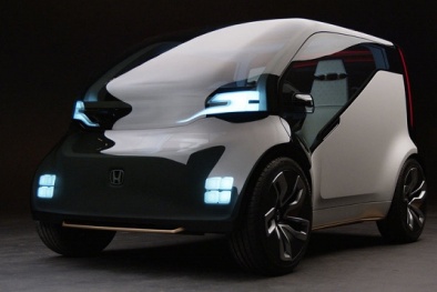 Cận cảnh chiếc siêu xe Honda NeuV 'tự đi kiếm tiền'