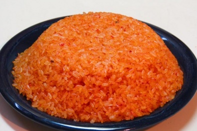 Cách nấu xôi gấc bằng nồi cơm điện dịp Tết mang lại may mắn cho gia chủ