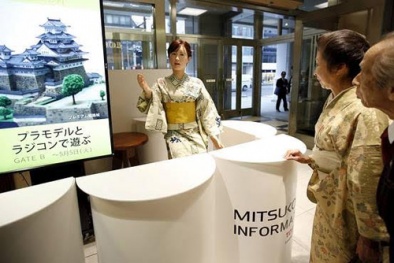 Nhật Bản thử nghiệm robot biết chào hỏi, bán nước tại khách sạn, sân bay