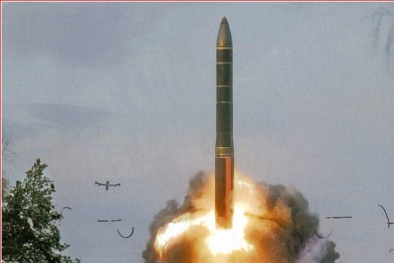 Soi sức mạnh tên lửa Topol-M nguy hiểm nhất thế giới của Nga vừa khai hỏa