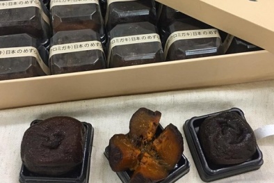 Hồng Nhật một nắng 3 triệu/kg, nhà giàu bỏ mứt cổ truyền