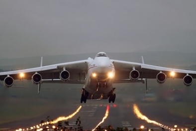 Đã mắt với siêu máy bay vận tải An-225 Mriya lớn và kỳ lạ nhất hành tinh