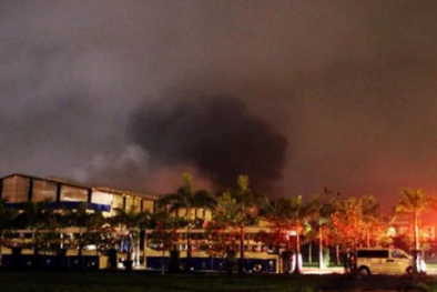 Tin mới nhất cháy nhà xưởng ôtô Trường Hải thiêu rụi nhiều linh kiện và lốp xe