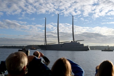 Cận cảnh siêu du thuyền giá gần 10 nghìn tỷ với 3 cột buồm khổng lồ của đại gia