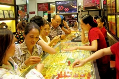 Giá vàng trong nước ngày 7/2/2017 giảm mạnh ở chiều bán ra, người mua lỗ nặng