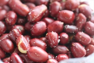 Mắc những bệnh này nếu ăn lạc bệnh tồi tệ thêm 