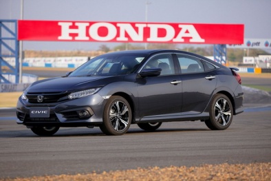 Honda Civic giá 950 triệu đang ‘làm mưa làm gió’ tại thị trường Việt