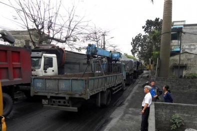 Lãnh đạo Uông Bí yêu cầu Công ty Việt Min Đô khẩn trương sửa chữa Cầu Trắng
