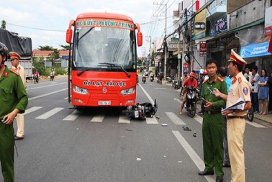 Tai nạn giao thông nghiêm trọng, mẹ tử vong, con nguy kịch