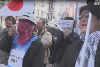 Trai 'ế' Nhật Bản xuống đường biểu tình, đòi 'đập tan ngày Valentine'