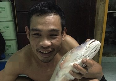 Câu được cá sủ vàng quý hiếm nặng hơn 2kg trên sông Nhà Bè