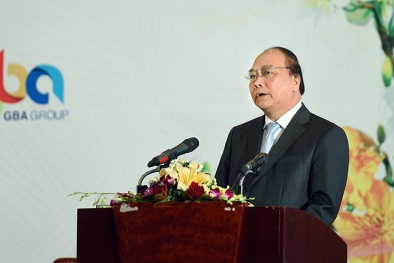 Thủ tướng: Nhà đầu tư vào Nghệ An đừng 'sớm nắng chiều mưa'