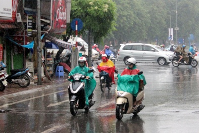 Không khí lạnh bao trùm miền Bắc, Hà Nội chìm trong mưa rét 13 độ C