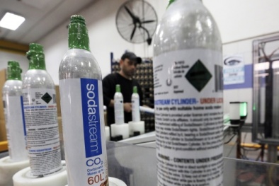 Nguy cơ phát nổ hơn 50.000 chai đựng nước uống có ga bị thu hồi