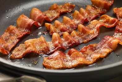 Những thực phẩm 'tàn phá' tim cần tránh