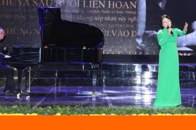 Bộ trưởng Y tế bất ngờ thành ca sĩ trong ngày Thầy thuốc Việt Nam