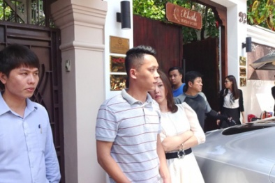 Xe sang của Hoa hậu Thu Hoài bị cẩu về phường vì lấn chiếm