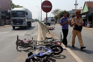 Tai nạn giao thông ngày 10/3: 8 xe máy nằm la liệt, 5 người nhập viện