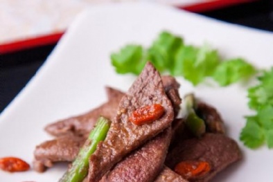 Thực phẩm cấm kỵ chế biến với gan lợn 