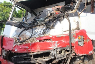 Tai nạn giao thông: Cụ ông bị tàu hỏa kéo lê 100m, tử vong tại chỗ