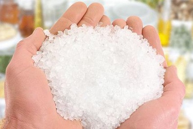 Ăn nhiều muối, nguy cơ mắc 9 bệnh 'chết người'