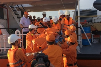 Phó Thủ tướng khen ngợi lực lượng cứu nạn vụ chìm tàu Hải Thành 26