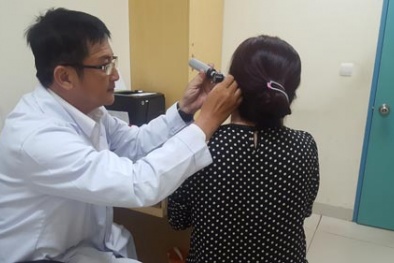 Nhập viện, suýt chết chỉ vì ngoáy tai sai cách