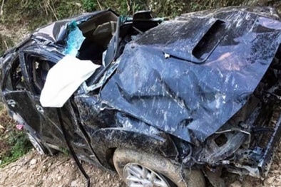 Tai nạn giao thông ngày 4/4: Xe Fortuner bị vò nát, 7 người thương vong