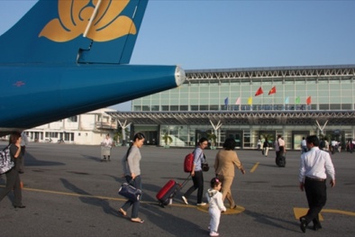 Áp giá sàn vé máy bay: Chuyên gia nói quyền lợi người dân sẽ bị ảnh hưởng