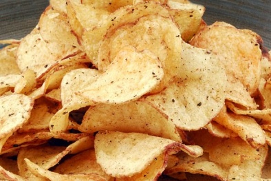 Sự thật kinh hoàng về snack khoai chiên khiến trẻ em mê mệt