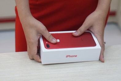 iPhone 7 màu đỏ chính hãng lên kệ bán tại Việt Nam