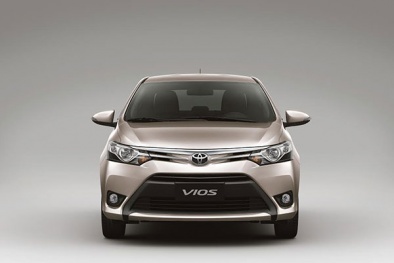 Top 10 ô tô 'gây bão' thị trường Việt trong tháng 3/2017