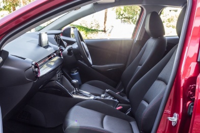 Chiếc ô tô giá rẻ nhất của Mazda có gì hấp dẫn?