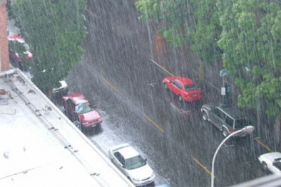 Không khí lạnh kèm mưa dông sắp tràn về miền Bắc